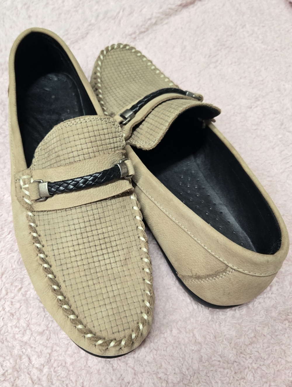 Men's Beige Driving Loafers with Black Braided Accent Size US 10 Or EU 43